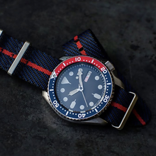 Load image into Gallery viewer, Max Premium Nylon NATO Watch Strap Black/Navy/Red